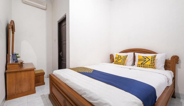 OYO 1806 Puri Arsita Homestay