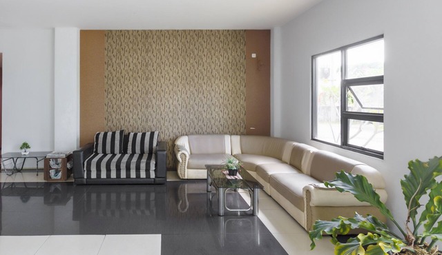 OYO 3343 Sunrise Hotel