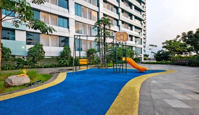OYO 3390 Apartment Grand Kamala Lagoon Avenue