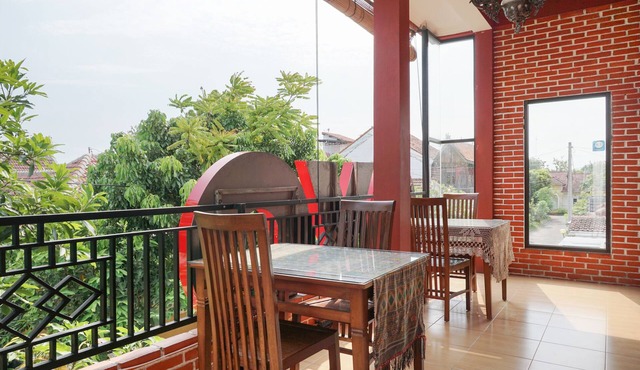 OYO 465 Alam Citra Bed & Breakfast