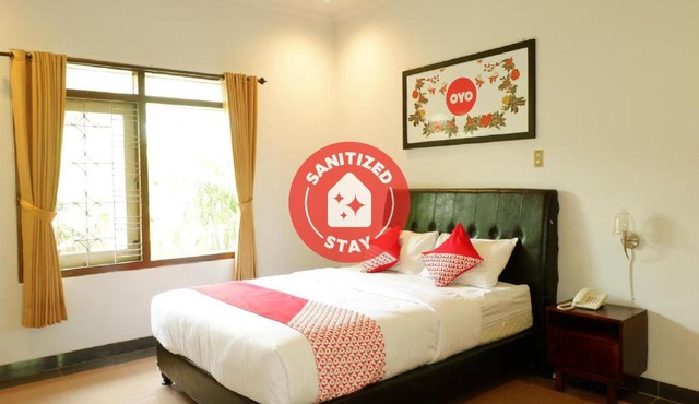 OYO 517 Hotel Arjuna Lawang