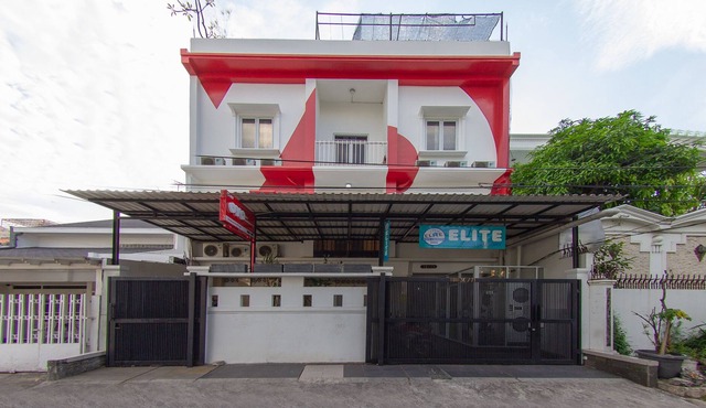 OYO 657 Elite Residence Central Park Mall By TOS