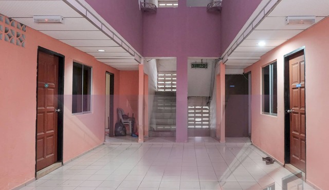 OYO 90167 Hotel Tiara