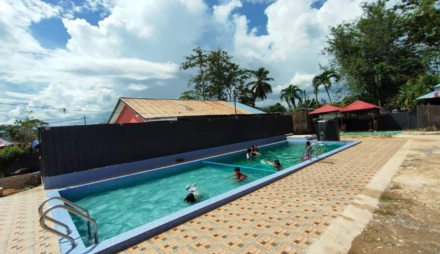 OYO 90168 Serambi Pelangi Chalet