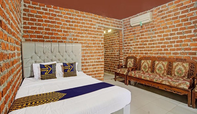OYO 90279 Wartawan De Mansion