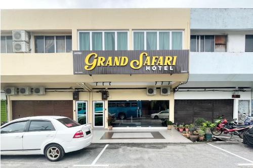 OYO 90369 Safari Hotel Lumut