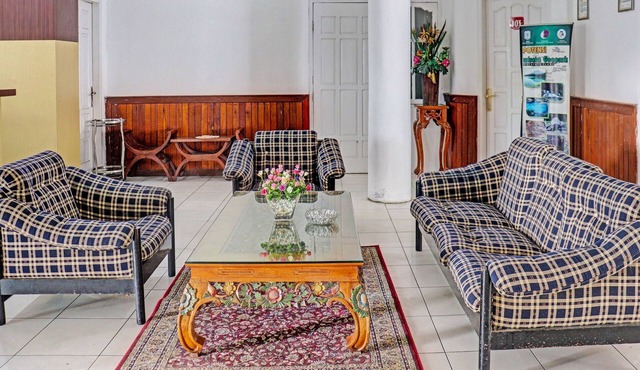 OYO 90483 Homestay Permata Syariah