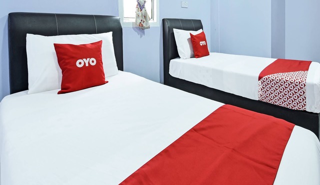 OYO 90660 Rayyans Roomstay