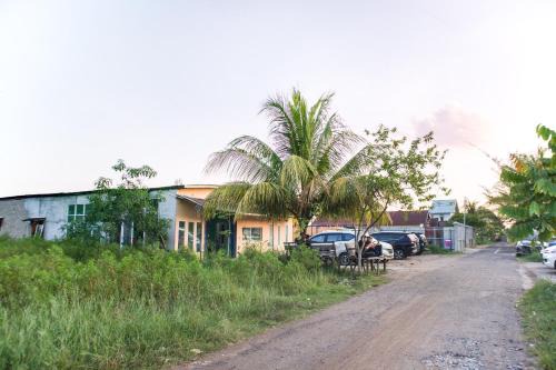 OYO 91051 Penginapan Pondok Ratu 354