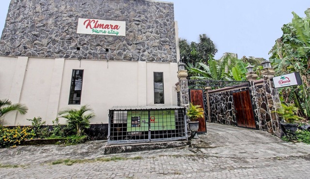 OYO 91696 Kimara Homestay & Resto