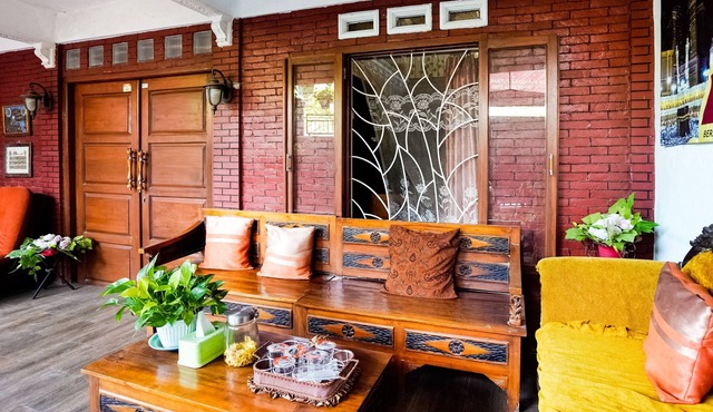 OYO 91827 Tutus Homestay Syariah