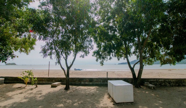 OYO 921 Hotel Ratu Pantai