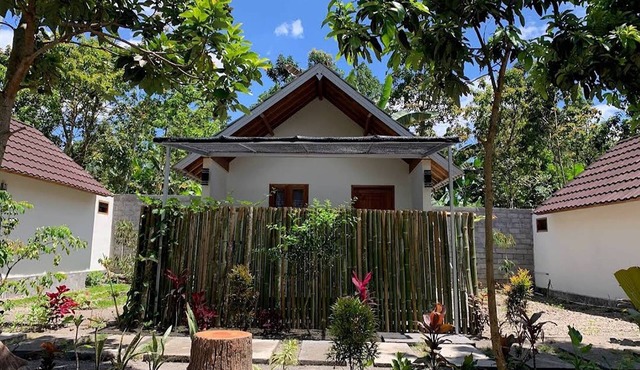 OYO 93627 Avocado Homestay
