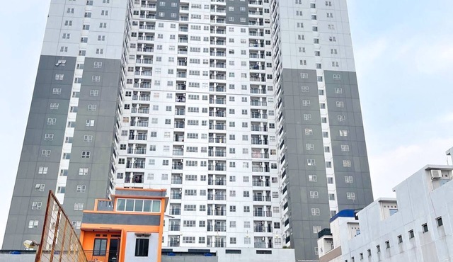 OYO 93940 Apartemen Mekarwangi Square By Lina