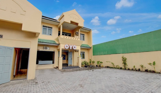 OYO 95136 Jec Plumbon Homestay Syariah