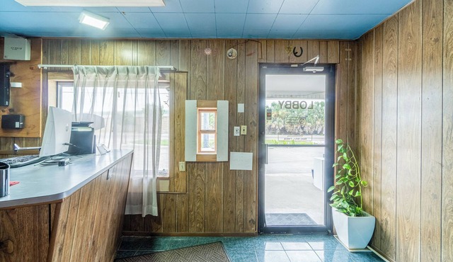 OYO Budget Inn Falfurrias Hwy 281