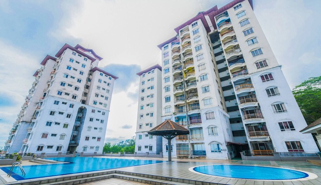 OYO Home 90466 JC Sunshine Bay Resort Apartment Port Dickson
