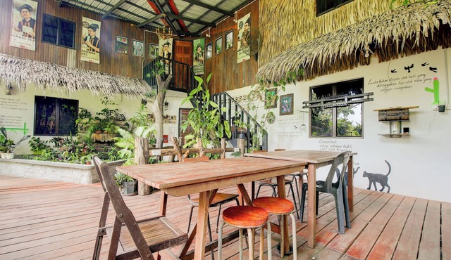 OYO HOME 90800 Rumah Pangi Homestay