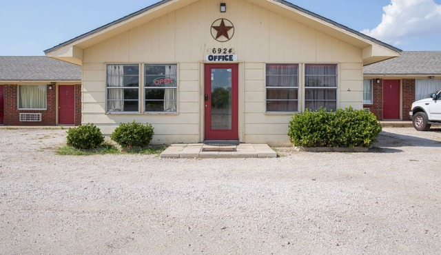 OYO Hotel Breckenridge TX Hubbard Creek Lake