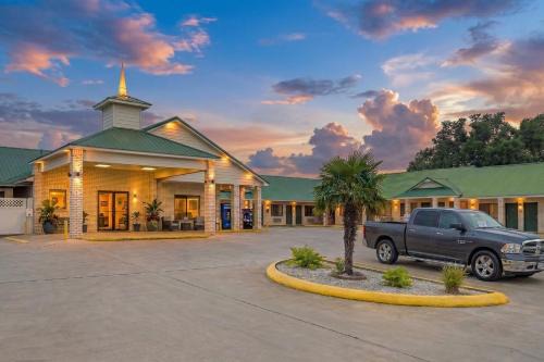 OYO Hotel Yoakum West