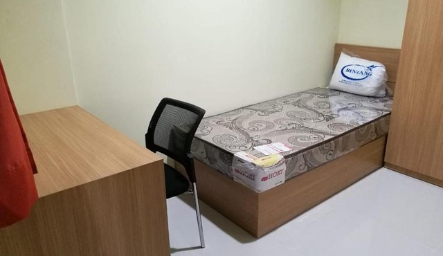 OYO Life 2594 Kost Azarina Syariah