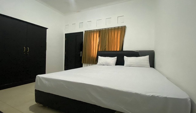 OYO Life 93255 Kosan Teratai Jaya