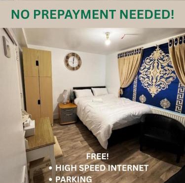OYO Unique Guestroom - Farnworth, Easy Access to Bolton