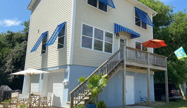 Oyster Shack by the Bay/4 minutes to Morehead City Waterfront/Big Rock Landing
