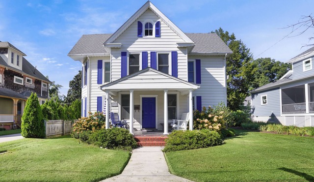 Oyster Shack | Walk to Beach, Downtown Cape Charles, Backyard, 3BR, Pet Friendly Coastal Retreat