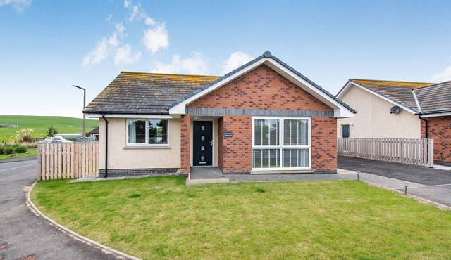 OYSTERCATCHER, pet friendly, country holiday cottage in Drummore