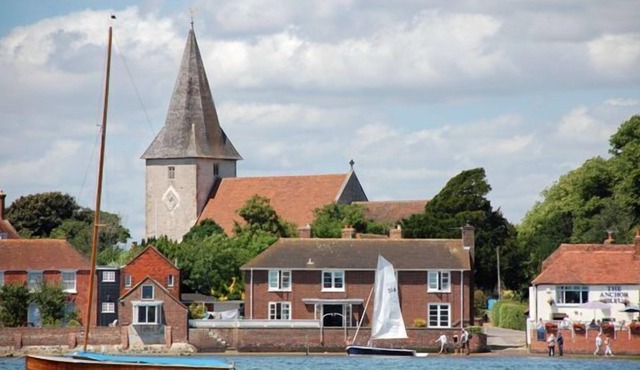 Oysters - a cottage that sleeps 6 guests in 3 bedrooms