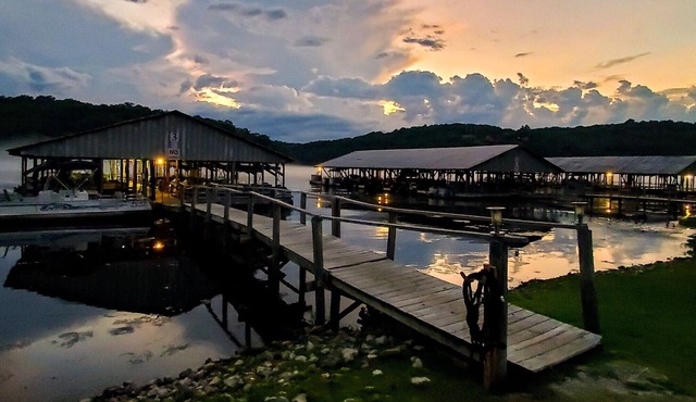 OZARK BEACH RESORT Cabin & Boat Rentals