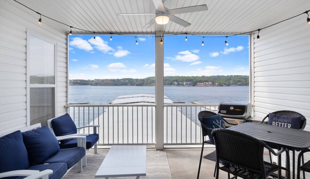 Ozark Island Delight! *4 mile marker*