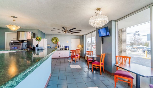 Ozark Junction mountain view by OYO