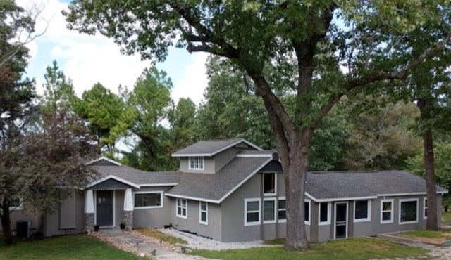 Ozark Mountain Retreat near Shell Knob and Table Rock Lake