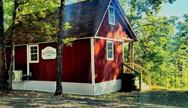 Ozark Mountain Views! Pet-friendly Cabin w/Jacuzzi Tub on 5 Acres