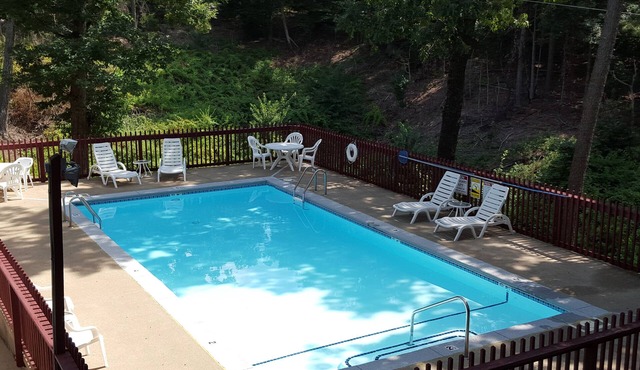 Ozarka Lodge