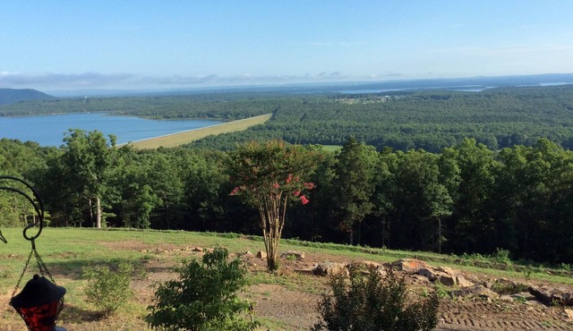 OZARKS BEST KEPT SECRET! You will not find a better place to stay !