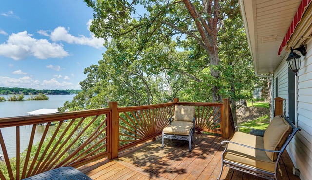 Ozarks Waterfront Home w/Dock & Marina Access