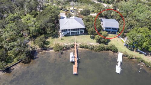 Ozello Coastal Lodge Your Tranquil Waterfront Retreat Sleeps 6 Private Dock Dog Ok