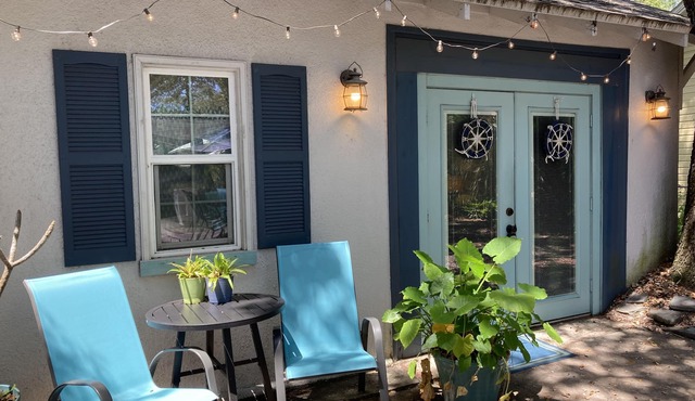 Ozona Guesthouse! 3 Blocks to Pinellas Trail, Brewery, Eats, & Dog Friendly!