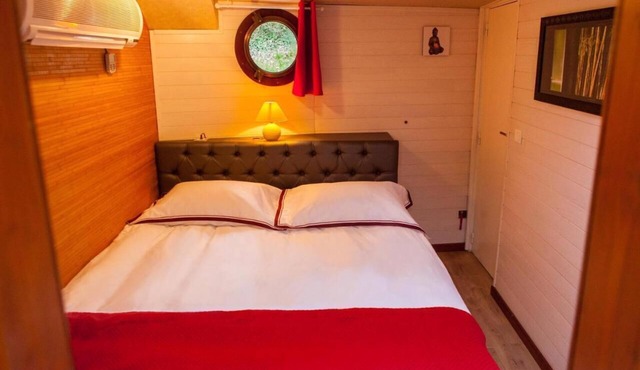 Péciche d'hôtes ' "Mirage"- Cabine Caravelle