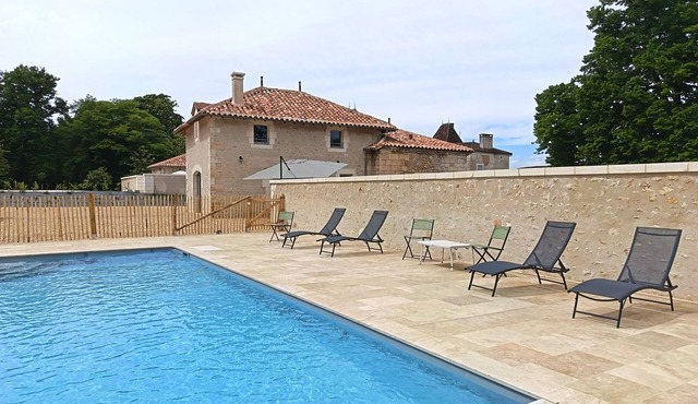 Périgord. gite sleeps 8 or 12, 4*, private heated pool, large open spaces.