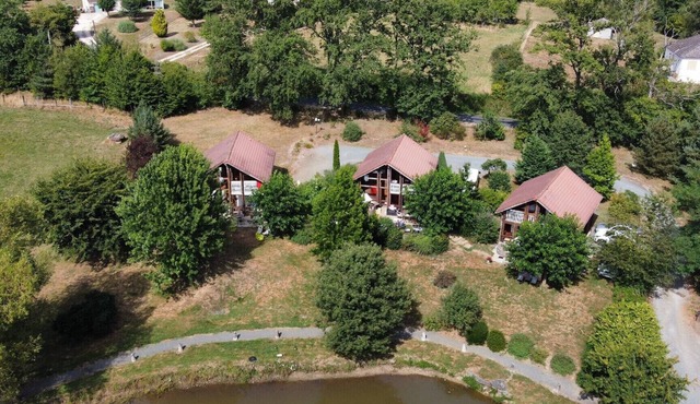Périgord-Limousin Natural Park Timber frame house, Swimming pool