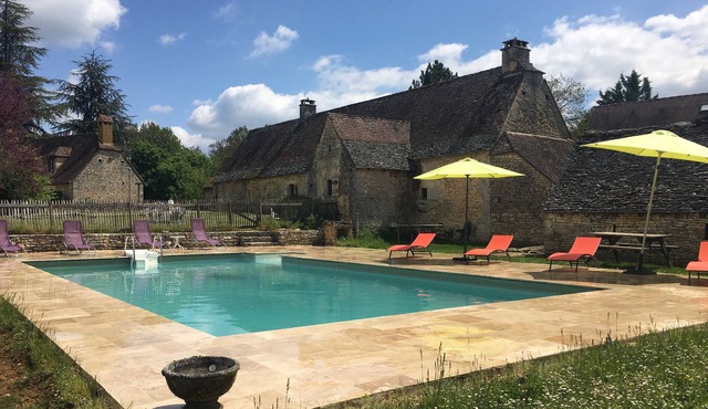 Périgourdine house, Périgord noir, private pool, 10 min Lascaux 20 min Sarlat
