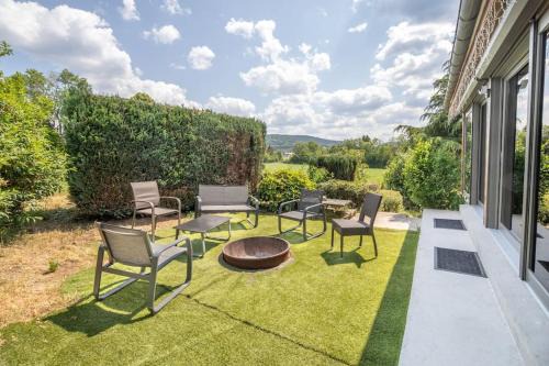 Pétillant Chalet aux 3 étangs avec SPA, Sauna et Véranda