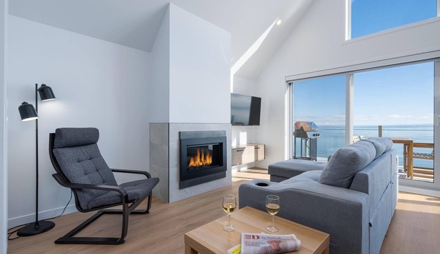 Panorama 1253: St. Lawrence View, Spacious Terrace