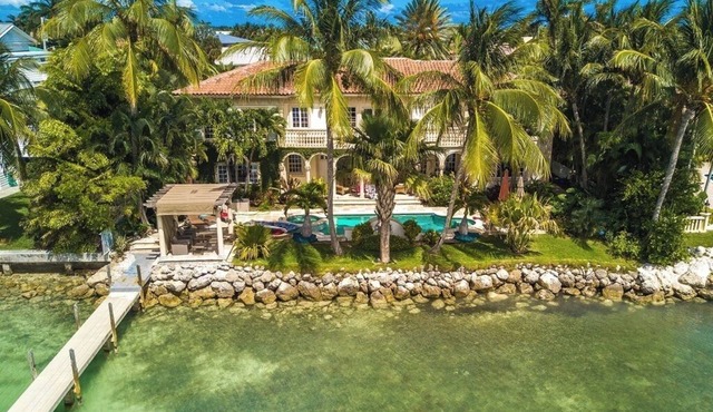 P05 - 5 bedroom Ocean Front home with Private pool and deep water dockage.