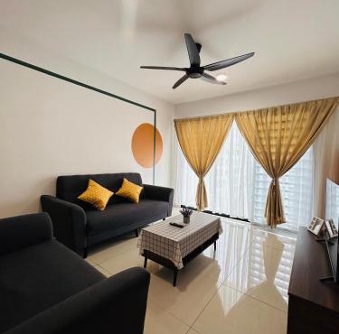 P2 PineIpoh Waterpark homestay - pool view