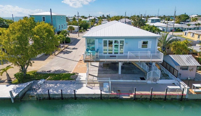 P47 - New on the rental market! 2 bedroom, 2 bathroom home with deep water dockage and easy ocean access